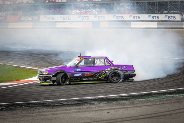 Тормоза от Nissan и никакого стока: тюнинг Toyota Cresta GX71 для RDS GP