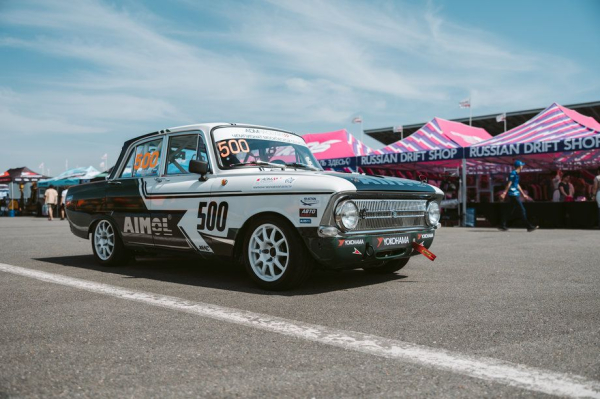 На Moscow Raceway состоялся первый в истории RDS Fest – Сибирское дерби, заезды судей, необычная работа гонщиков