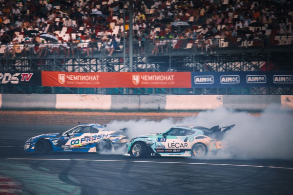 На Moscow Raceway состоялся первый в истории RDS Fest – Сибирское дерби, заезды судей, необычная работа гонщиков