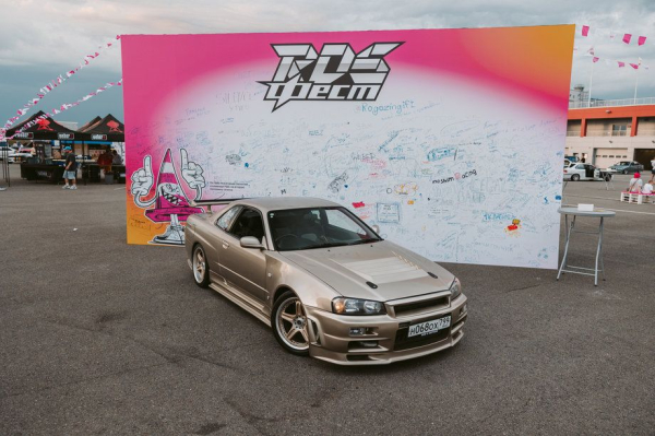 На Moscow Raceway состоялся первый в истории RDS Fest – Сибирское дерби, заезды судей, необычная работа гонщиков