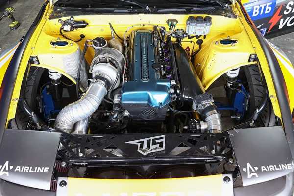 Почти тысяча лошадиных сил и холодильник из Формулы 1: тюнинг Nissan 200SX для RDS GP