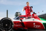 Мик Шумахер протестировал машину IndyCar на трассе в Индианаполисе