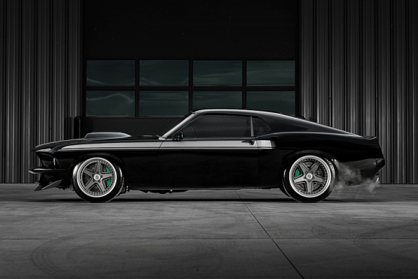 Тачка криминального босса: роскошный Ford Mustang Kingpin от Ringbrothers Тачка криминального босса: роскошный Ford Mustang Kingpin от Ringbrothers