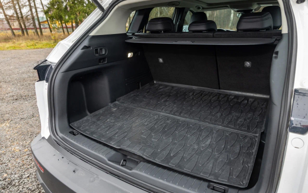 
            Спасибо за олдскул. Первый тест Mazda CX-50 — японского кроссовера из КНР
        