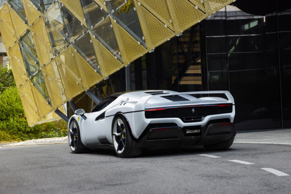 Необычная машина Ferrari SC40 на основе Ferrari F40 — особенности корпуса, цвет, фотографии, характеристики