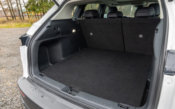 
            Спасибо за олдскул. Первый тест Mazda CX-50 — японского кроссовера из КНР
        