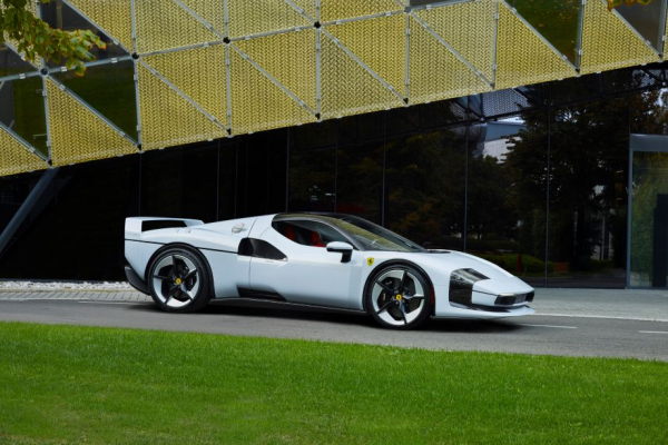 Необычная машина Ferrari SC40 на основе Ferrari F40 — особенности корпуса, цвет, фотографии, характеристики