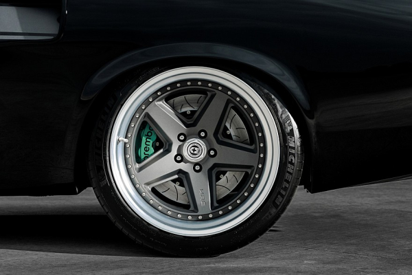 Тачка криминального босса: роскошный Ford Mustang Kingpin от Ringbrothers Тачка криминального босса: роскошный Ford Mustang Kingpin от Ringbrothers