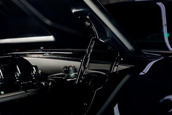 Тачка криминального босса: роскошный Ford Mustang Kingpin от Ringbrothers Тачка криминального босса: роскошный Ford Mustang Kingpin от Ringbrothers