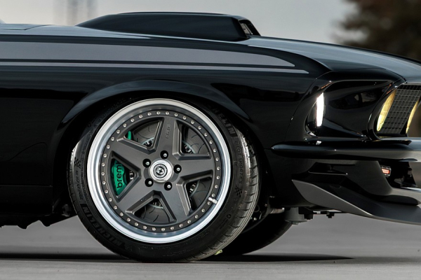 Тачка криминального босса: роскошный Ford Mustang Kingpin от Ringbrothers Тачка криминального босса: роскошный Ford Mustang Kingpin от Ringbrothers