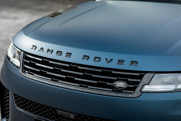 Manhart SV 800: больше мощности для упакованного в карбон Range Rover Sport SV Manhart SV 800: больше мощности для упакованного в карбон Range Rover Sport SV