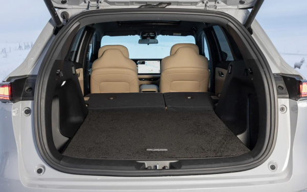 
            Без компромиссов, но с полным приводом. Тест нового Changan CS75 Plus
        